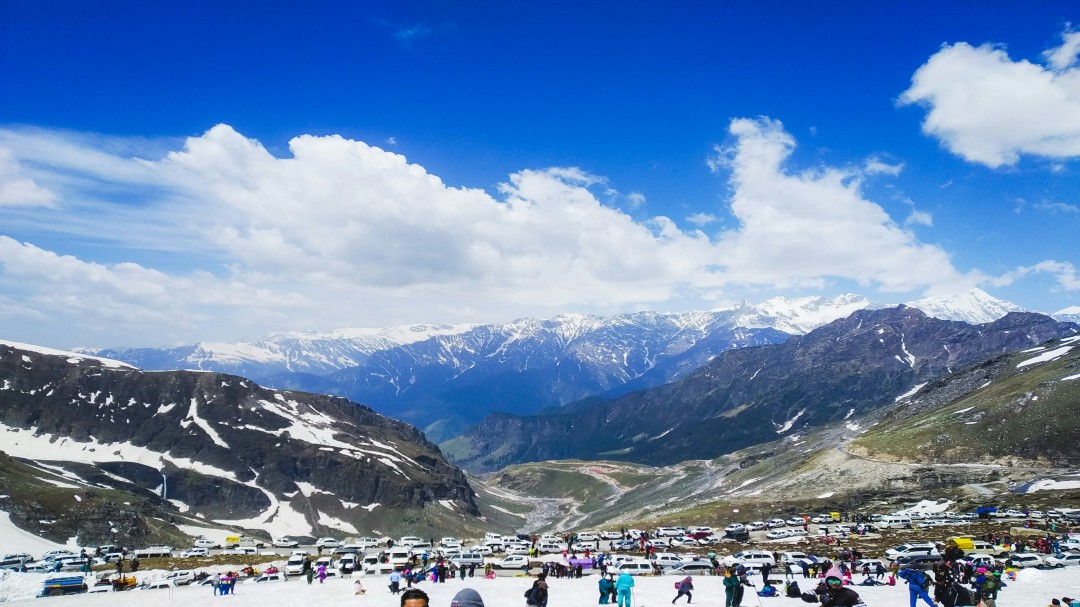 A Viral Manali Video, a Lot of Laughs, and an Awkward Truth About Winter Travel