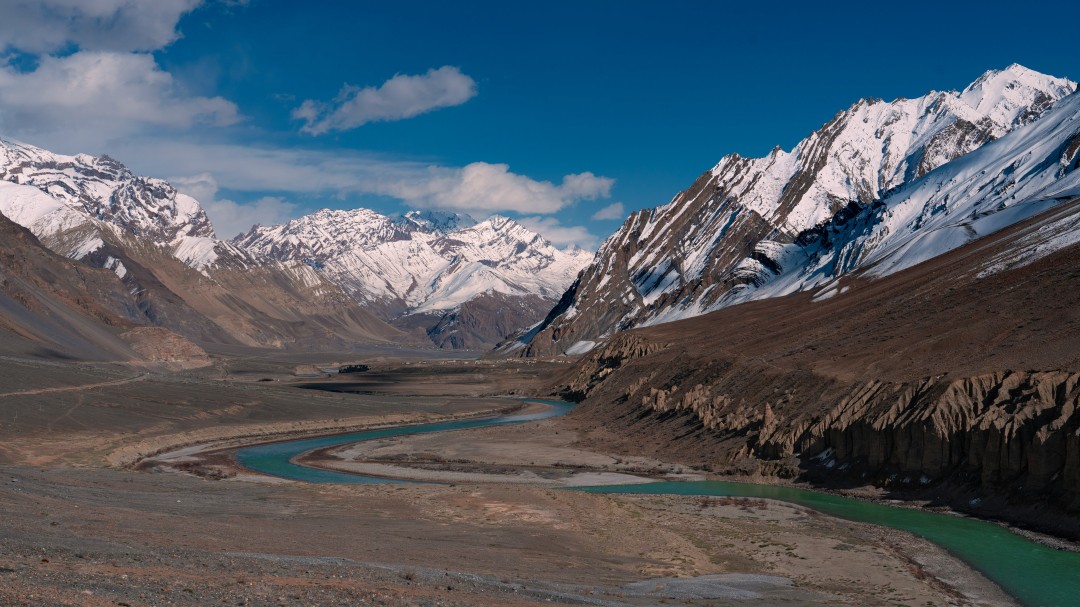 Chadar Trek Put on Hold as Zanskar River Fails to Freeze Properly