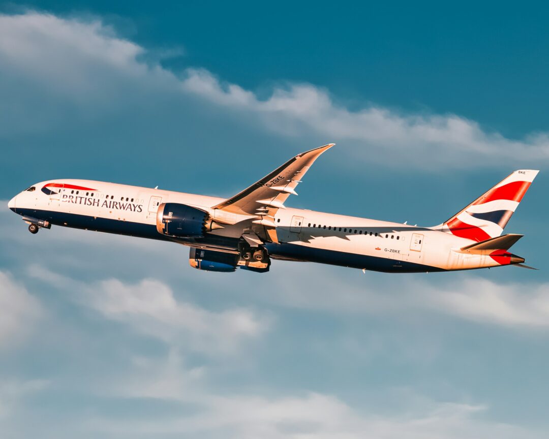 UK May Introduce Nationwide No-Fly Ban for Disruptive Passengers